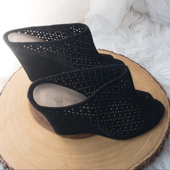 NINE WEST CORVA Women's Black Suede Peep-toe Mule - Picture 11 of 13